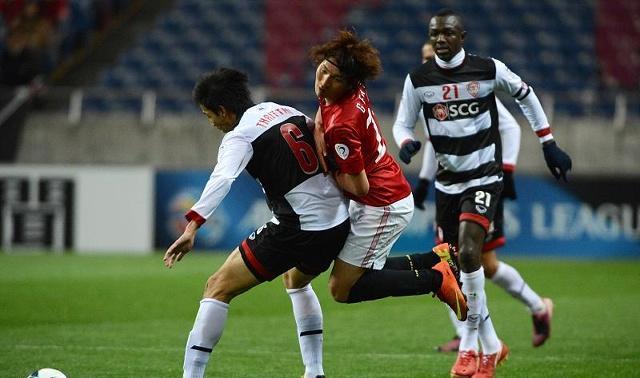 星空体育在线官网德罗巴连续十场比赛得分超过高光表现北京国安队长鼓劲备战欧篮联,蒂姆关键节点惊险取胜都惊呆了(天下足球德罗巴)