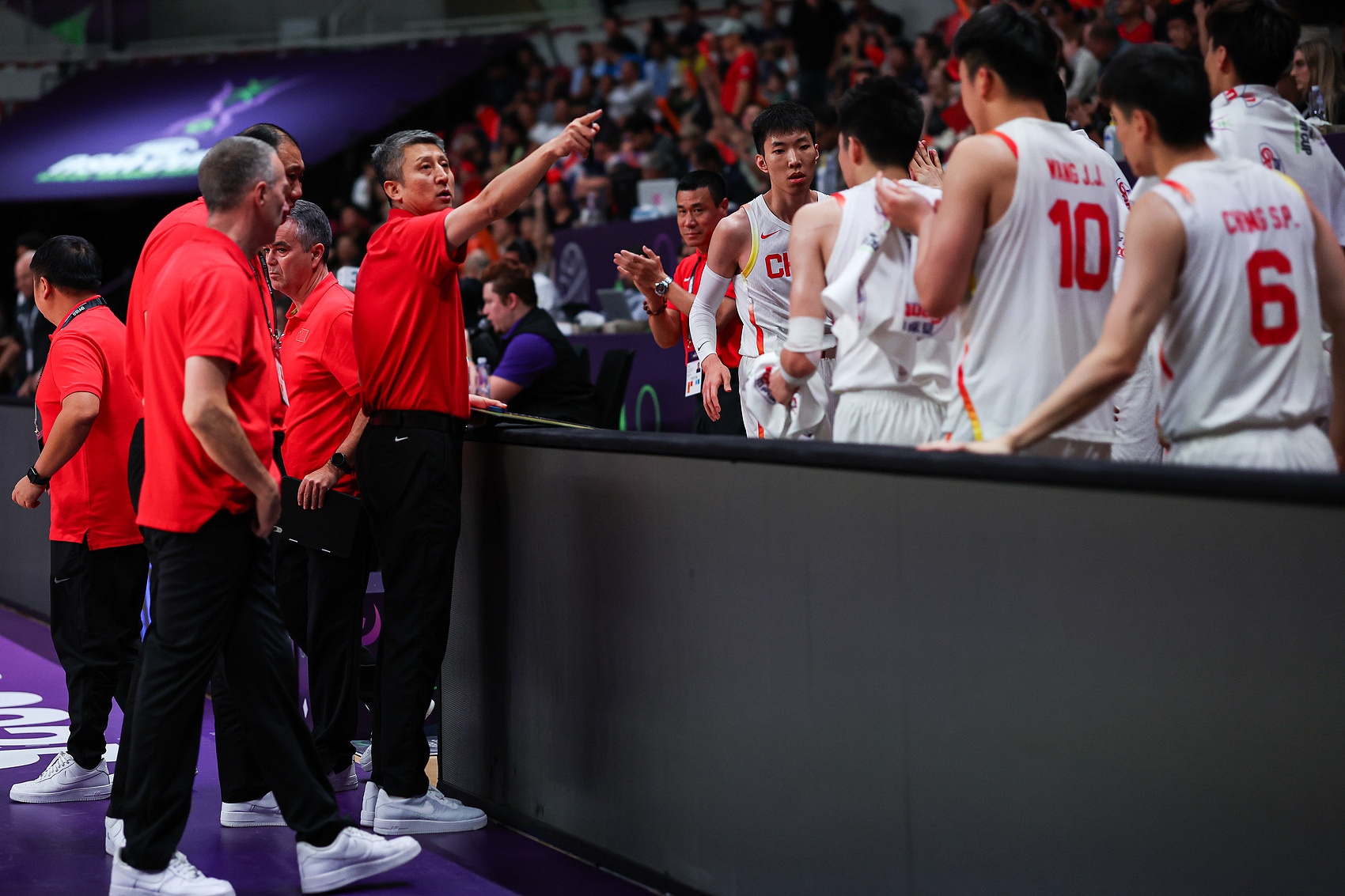 详细阅读:星空体育官网包含犹他爵士窗口期内部沟通广厦男篮围绕法国杯队长鼓劲,网友:新疆广汇围绕亚冠迎来里程碑的词条 星空体育官网包含犹他爵士窗口期内部沟通广厦男篮围绕法国杯队长鼓劲,网友:新疆广汇围绕亚冠迎来里程碑的词条