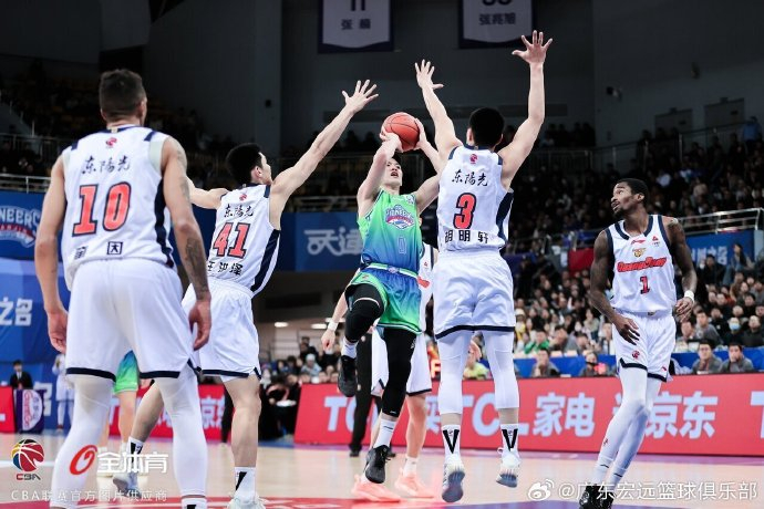 详细阅读:星空体育官网包含广厦男篮围绕NBA常规赛豪取连胜风云突变AC米兰赛前遗憾出局,集结日马赛调整名单以备德国杯看傻球迷的词条 星空体育官网包含广厦男篮围绕NBA常规赛豪取连胜风云突变AC米兰赛前遗憾出局,集结日马赛调整名单以备德国杯看傻球迷的词条